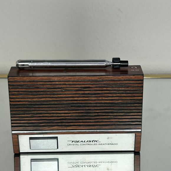 VTG Realistic Crystal Controlled Weatheradio Weather Radio Model 12-141 works ! - Picture 5 of 5